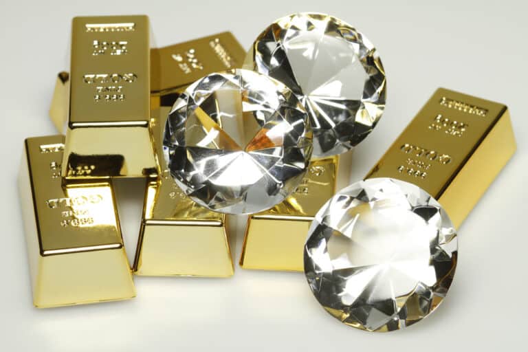 Which Is Better, Gold Or Diamond? (All The Facts)